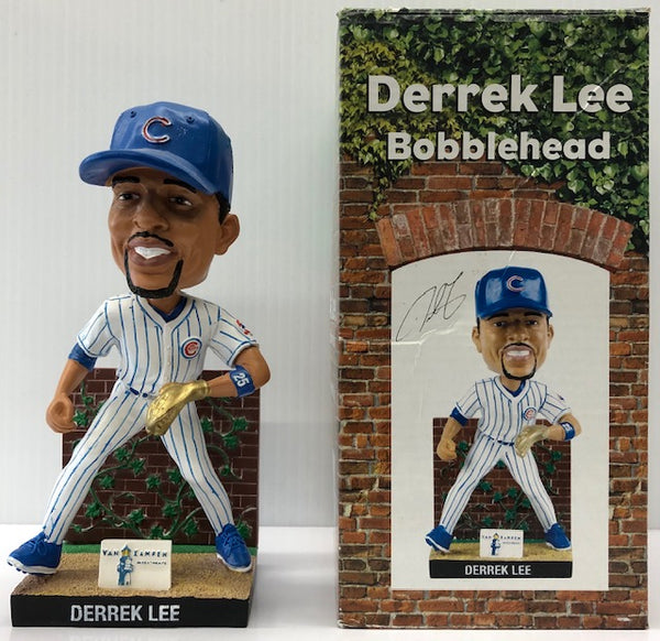 Chicago Cubs Derrek Lee Golden Glove Stadium Giveaway Bobblehead – Baseball  Dreams & Memories