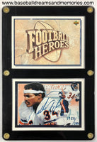 1992 Upper Deck Football Heroes Walter Payton Autograph Card with Header Card in Holder